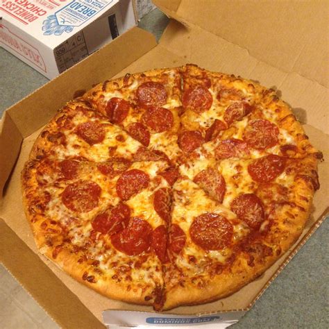 Domino's ultimate pepperoni hand tossed pizza. Things To Know About Domino's ultimate pepperoni hand tossed pizza. 